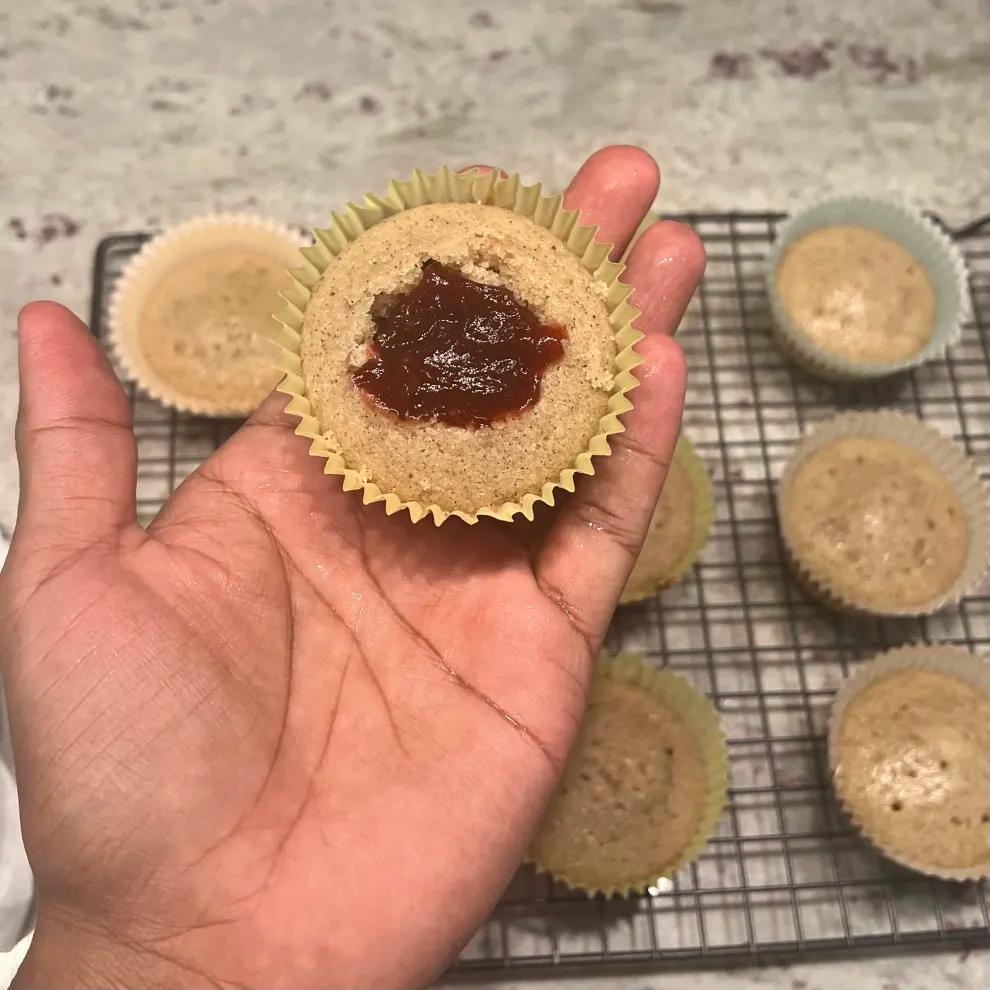 Cupcake filled with sorrel jam